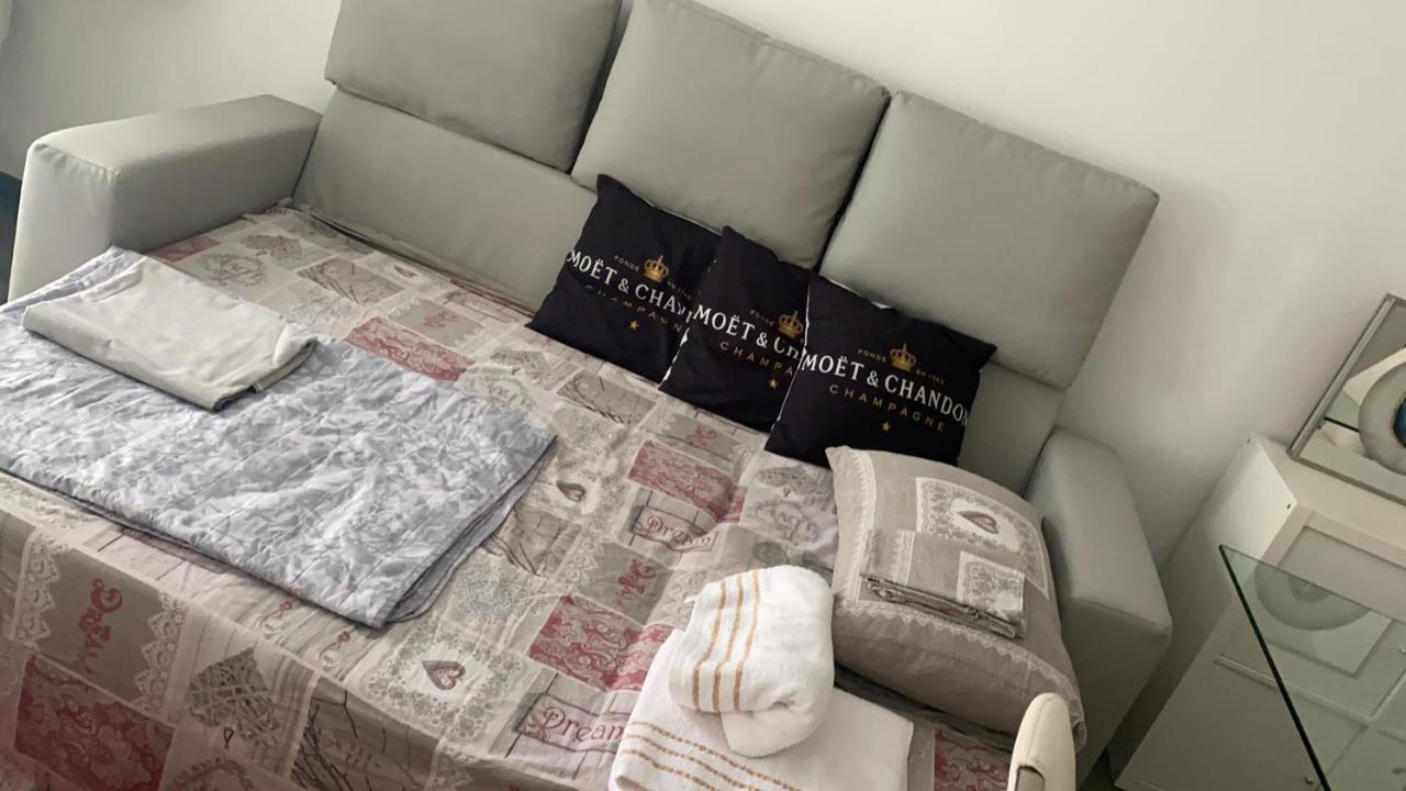 Decoluxe !Apartamento Con 1 Camera Da Letto , In Zona San Paolo , Via Martiniana Turijn Buitenkant foto