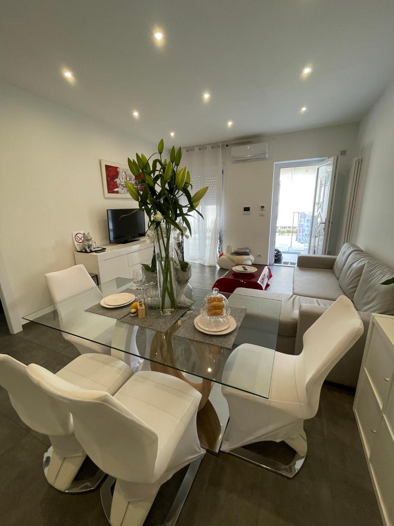 Decoluxe !Apartamento Con 1 Camera Da Letto , In Zona San Paolo , Via Martiniana Turijn Buitenkant foto